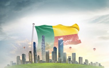 Benin ulusal bayrağı gökyüzünde dalgalanıyor 