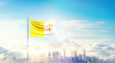 Vatikan 'ın ulusal bayrağı gökyüzünde sallanıyor..