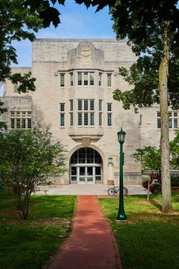 Kolej kampüsü Indiana Üniversitesi dış kireçtaşı mimarisi