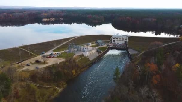 Michigan Gölü Havacılığı Nın Sonbaharda Barajda Nehir Buluşması Videosu — Stok video