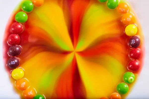 Bild Skittles Godis Regnbåge Psykedelisk Abstrakt Konst Prisma Blomma Bakgrund — Stockfoto