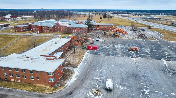 Afbeelding Van Snowy Byron Health Center Deconstructie Drone View — Stockfoto