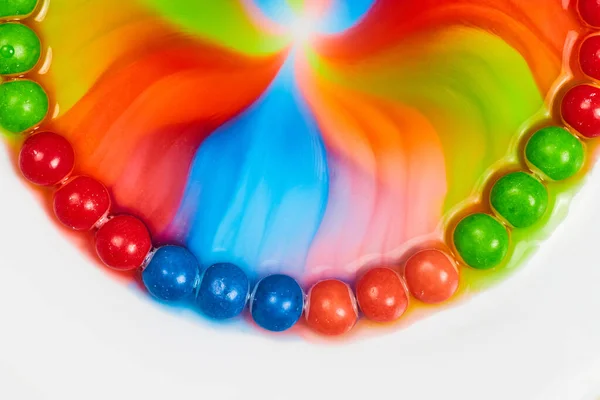 Obraz Skittles Candy Tęcza Kopuła Top Połowa Tła — Zdjęcie stockowe