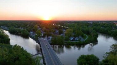 Fort Waynes 'in üç nehrin kesiştiği hava görüntüsü.