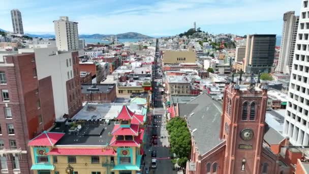 Video Chinatown Aerial San Francisco California Coit Tower Alcatraz Distance — Stock Video