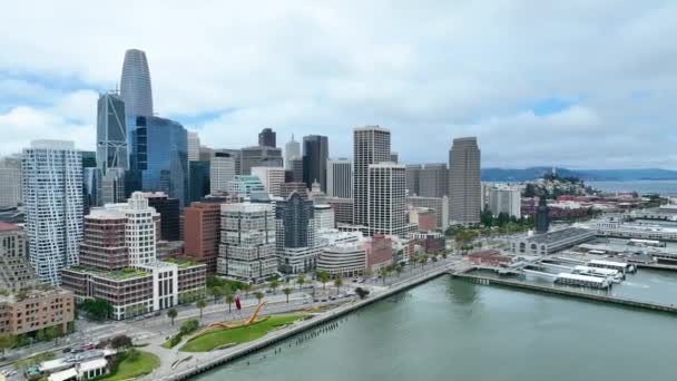 Відео Пан Правий Повітряний Постріл Затоки Сан Франциско Пірсами Віддаленими — стокове відео