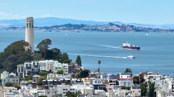 Video Stationary Aerial Coit Tower Boats Crude Oil Tanker San — Stock Video