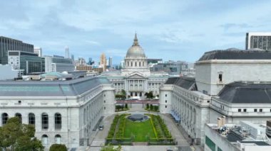 Dolly 'nin videosu ve patlama San Francisco Yüksek Mahkemesi' ne gidiyor.