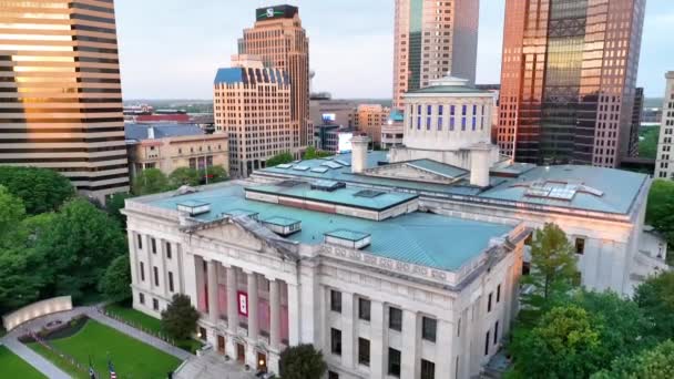 Video Ohio State House Aerial Video Roof Entrance Shot Sunrise — Stock Video