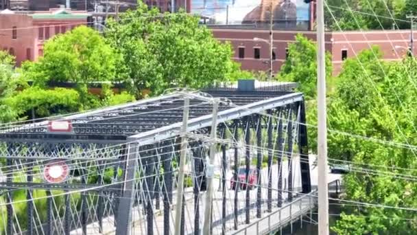 Vídeo Boom Con Ligero Arco Desde Puente Wells Street Hasta — Vídeos de Stock