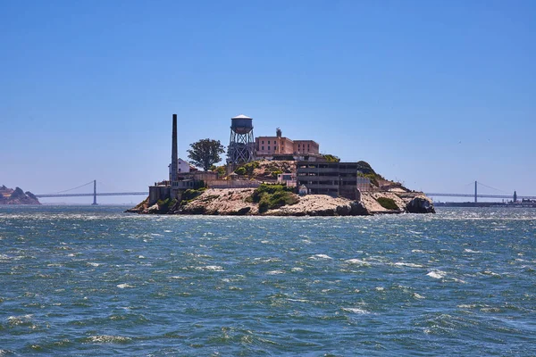 Afbeelding Van Choppy San Francisco Bay Waters Met Dichtbij Uitzicht — Stockfoto