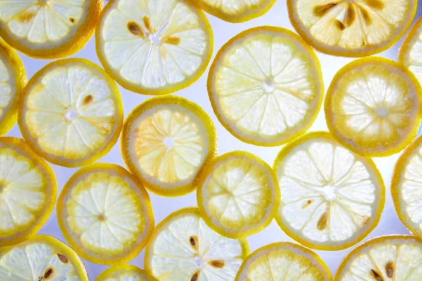 Зображення Білого Тла Баченням Через Шматочки Лимона Макроелемент Видимого Насіння — стокове фото