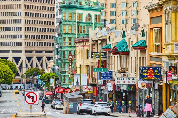 Imagen Street View Chinatown Tiendas Hoteles Con Peatones Coches — Foto de Stock