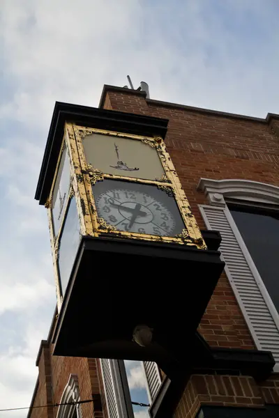 Vintage Street Clock Historické Cihlové Budově Ann Arbor Michiganu Starožitné — Stock fotografie