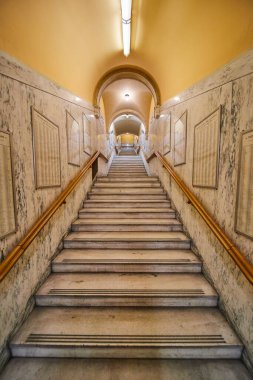 2023 Indianapolis Savaş Anıtı İçi Büyük Merdiven