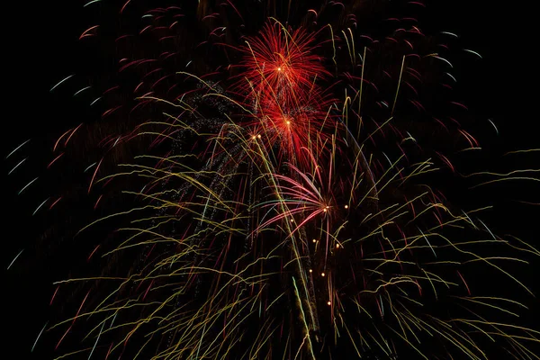 İndiana 'da 2017 Huntertown Heritage Days' de canlı havai fişek gösterisi