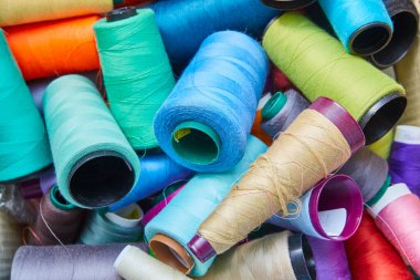 Fort Wayne, Indiana 'daki bir zanaat atölyesinde canlı dikiş dizisi, 2017