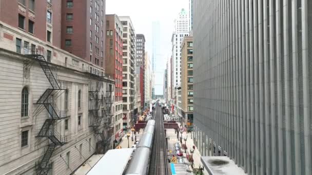 Luftaufnahme Des Pulsierenden Chicagoer Stadtzentrums Bezaubernder Blick Auf Die Bahn — Stockvideo