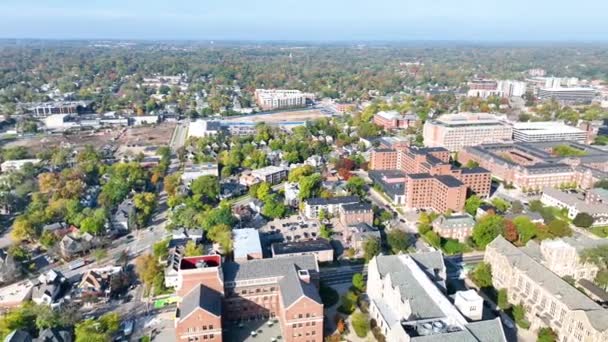 Panela Aérea Tiro Ann Arbor Apresentando Arquitetura Diversificada Universidade Michigan — Vídeo de Stock
