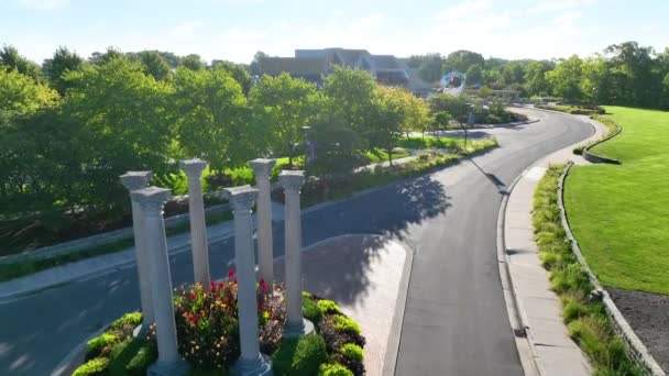 Minnetrista Müzesi Bahçeleri Havadan Görünümü Sabah Güneşi Klasik Sütun Cephesini — Stok video