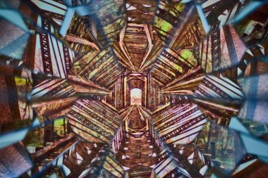 Kaleydoskopik Köprü Perspektifi - Fort Wayne, Indiana 'da Soyut Metalik Yapı Yakalayıcı Karmaşıklık ve Simetri