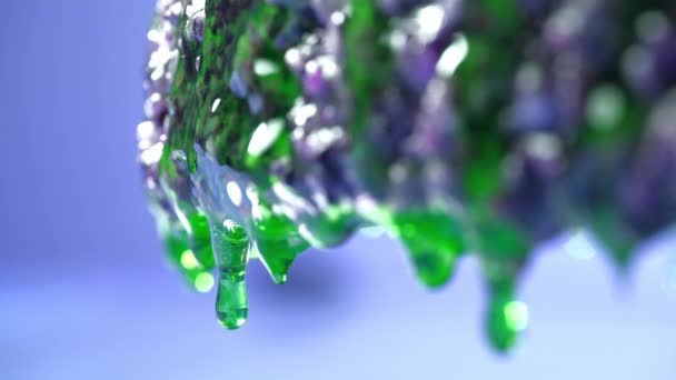 Gotas Resina Epóxi Verde Fluem Profusamente Base Escura Fundo Azul — Vídeo de Stock