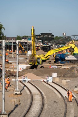 Groningen, Hollanda - 3 Haziran 2025: Groningen 'deki ana tren istasyonunun yeni bölümünün inşaatı.