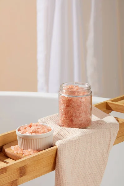 Close View Bowl Transparent Jar Containing Pink Himalayan Salt Placed — Stock Photo, Image