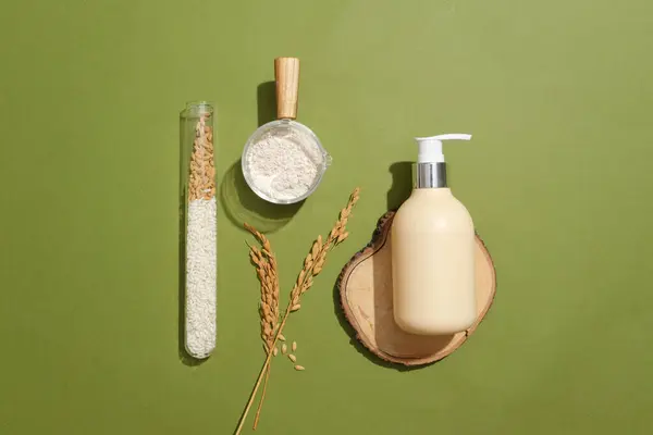Unlabeled Shower Gel Bottle Log Rice Flour Glass Bowl Whole — Stock Photo, Image
