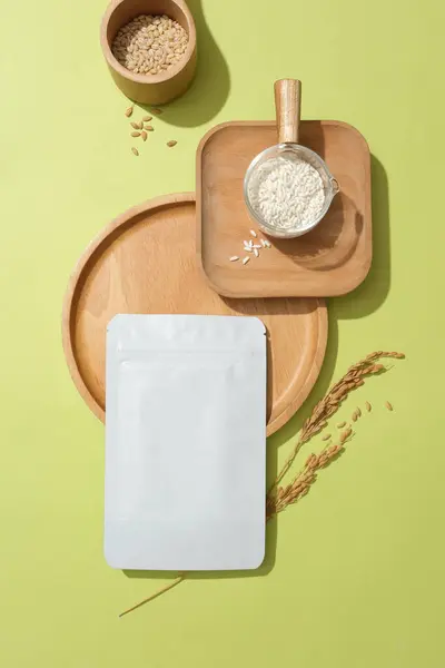 White Mask Sheet Wooden Tray Rice Bran Rice Flour Arranged — Stock Photo, Image