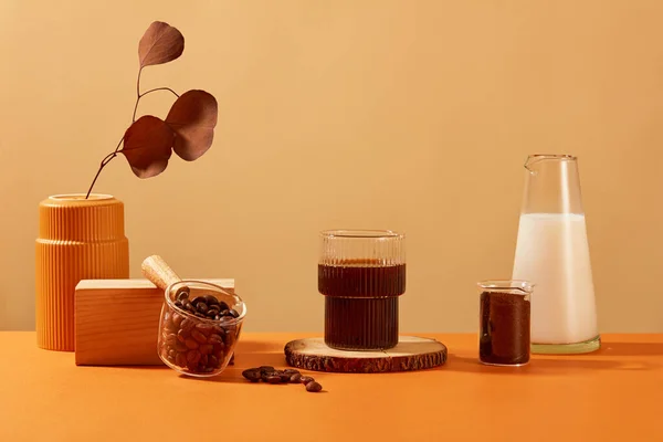 Cup Black Coffee Displayed Log Autumn Leaves Placed Ceramic Vase — Stock Photo, Image