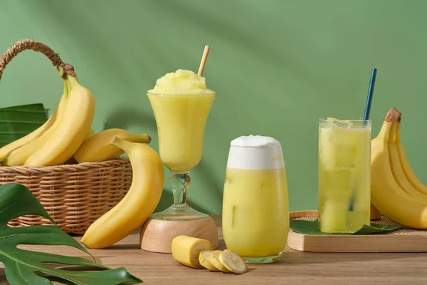 Beverages Concept Few Glasses Banana Juice Smoothie Bananas Musaceae Rich — Stock Photo, Image