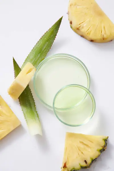 Fresh Pineapple Slices Green Leaves Decorated White Background Pineapple Essence — Stock Photo, Image