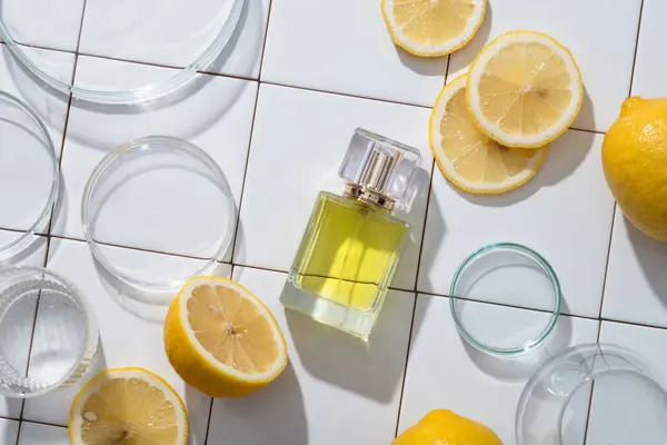 Glass Transparent Bottle Perfume Extracted Lemon Essential Oil Arranged Petri — Stock Photo, Image