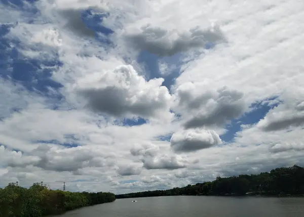 Scioto Nehri, Columbus, Ohio 'daki Griggs Reservoir manzarası