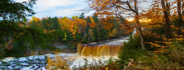 Widok Górne Tahquamenon Falls Jesienią Michigan Obraz Stockowy