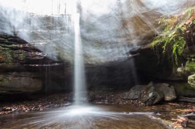 Sonbaharda Dundee Şelalesi, Beach City Wilderness Area, Ohio