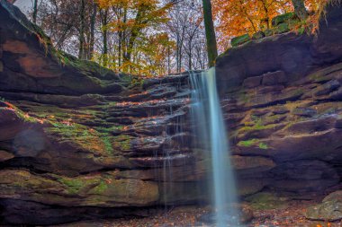 Sonbaharda Dundee Şelalesi, Beach City Wilderness Area, Ohio