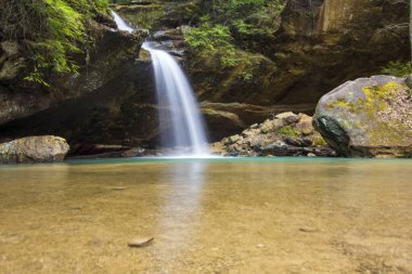 Lower Falls, Old Mans Mağarası, Hocking Hills Eyalet Parkı, Ohio