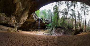 Ash Mağarası, Hocking Hills Eyalet Parkı, Ohio