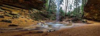 Kül Mağarası, Hocking Hills Eyalet Parkı, Ohio