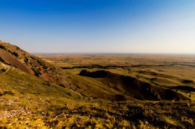 Bear Butte Eyalet Parkı, Güney Dakota Yazları