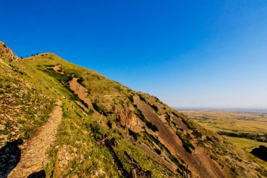 Bear Butte Eyalet Parkı, Güney Dakota Yazları