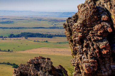 Bear Butte Eyalet Parkı, Güney Dakota Yazları