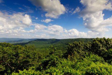 Arkansas Büyük Kanyonu, Jasper 'ın güneyi.
