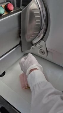 Et öğütücüsüyle kesin sosis kesmeyi keşfet, mutfakta verimliliği ve beceriyi arttır..