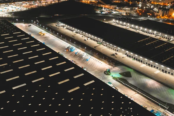 Luftaufnahme Eines Warenlagers Bei Nacht Luftaufnahme Des Logistikzentrums Hell Beleuchtete — Stockfoto