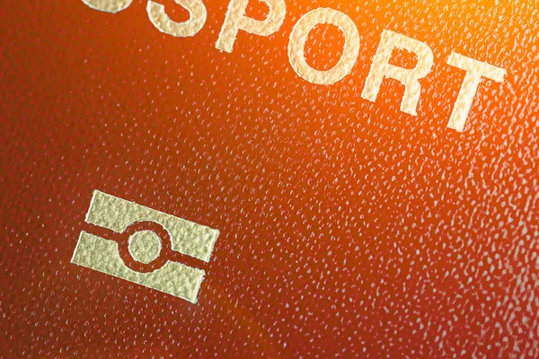 Znak Biometryczny Zbliżeniu Paszportu Brązowy Paszport — Zdjęcie stockowe