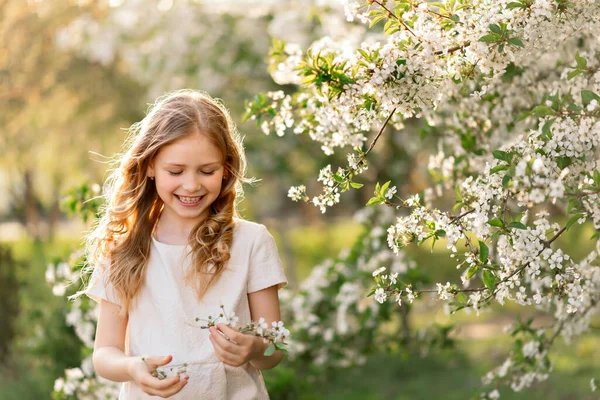 Happy Beautiful Girl Smiling Picks Flowers Spring Blooming Cherry Trees — Stock Photo, Image