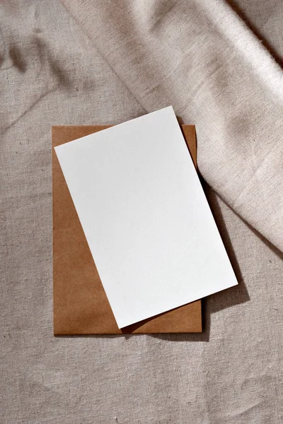 Minimalista Elegante Modelo Marca Negócios Simples Cartão Papel Branco Com — Fotografia de Stock